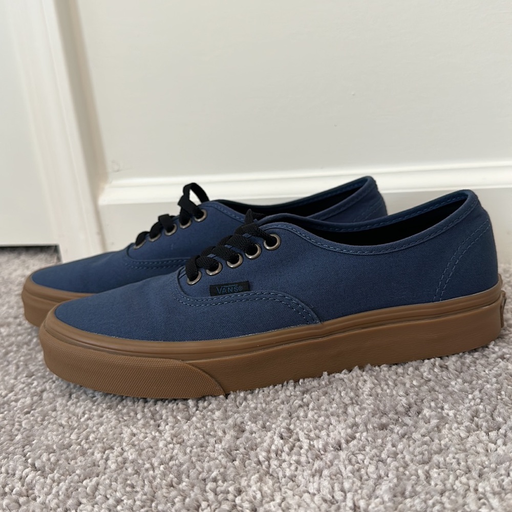 Vans Authentic Gum, Unisex US Women’s 8.5 or US Men’s 7.0, No tags/box.